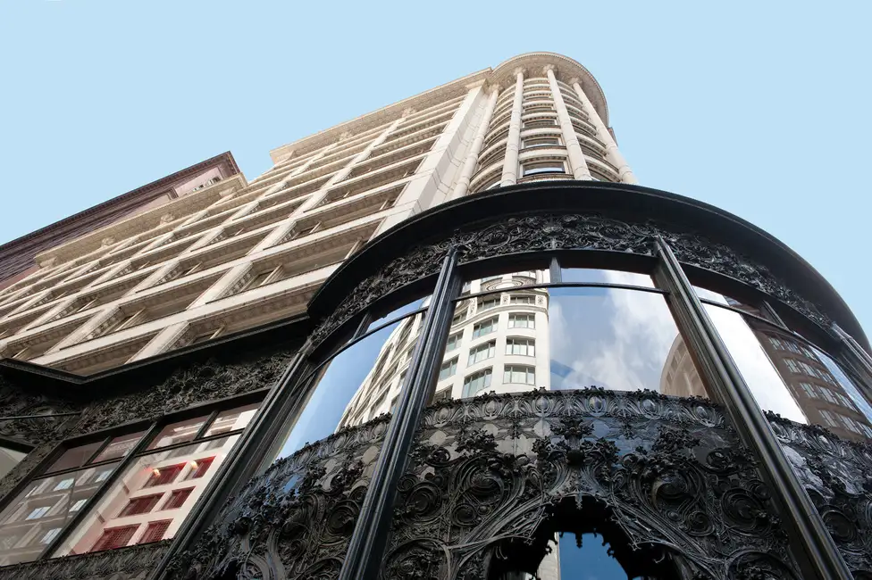 Chicago: Treasures of the Golden Age Walking Tour