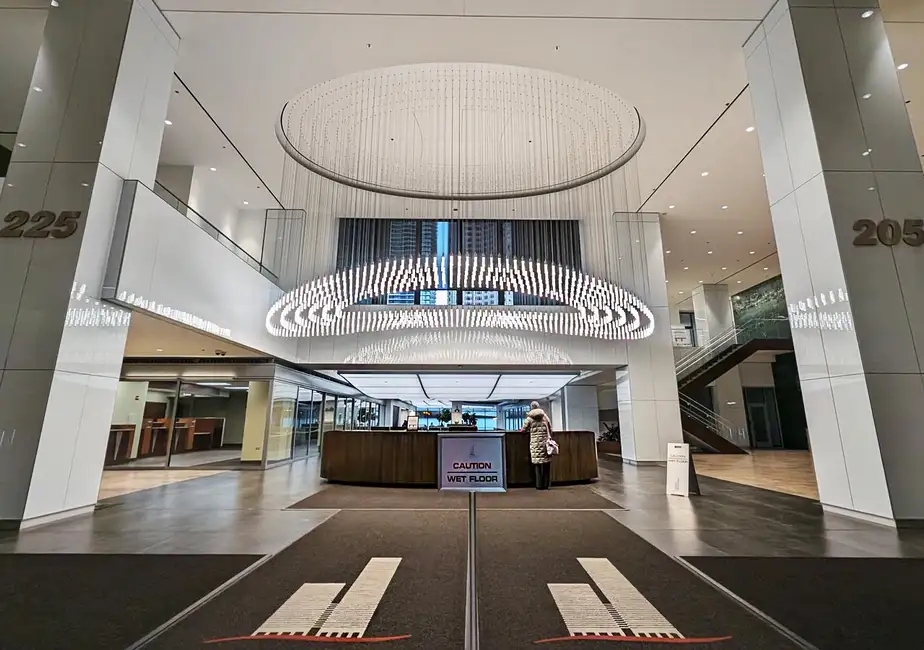 Chicago: Underground Pedway & Downtown Secrets Walking Tour