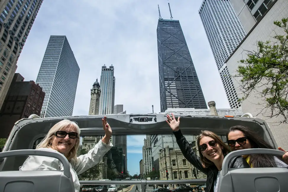 Chicago: Hop-on Hop-off Sightseeing Tour by Open-top Bus